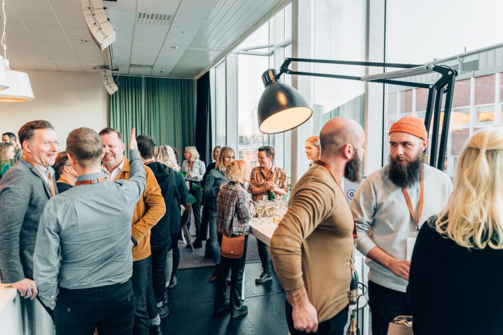 Mingel på Great Hubs ettårskalas